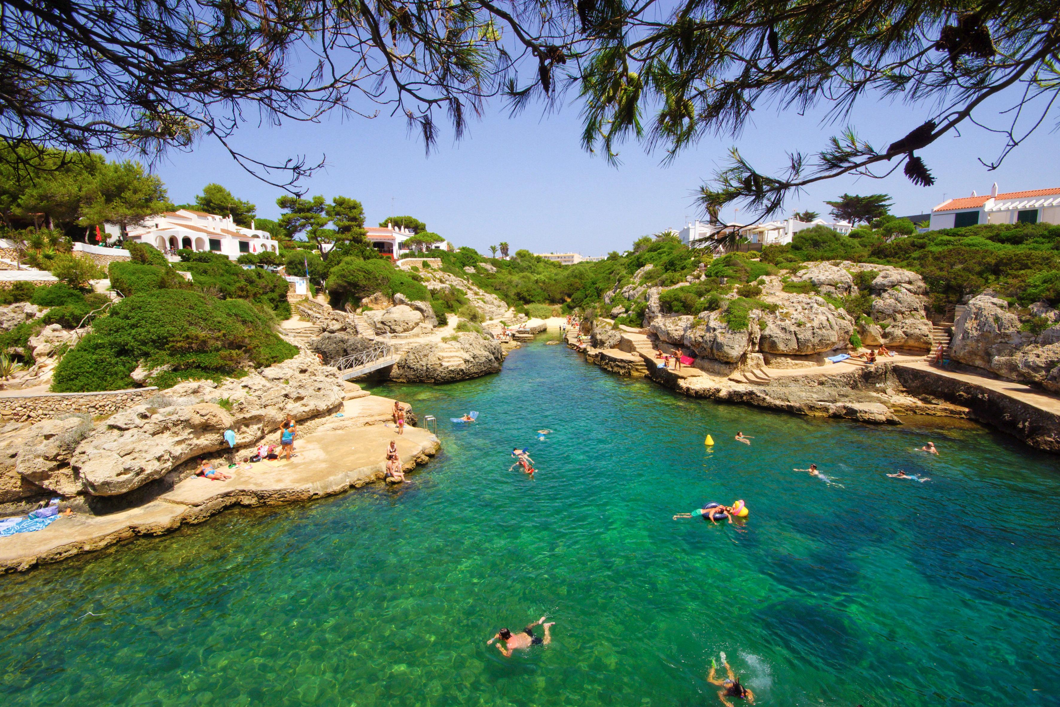 Globales Los Delfines Cala'N Blanes  Exterior photo